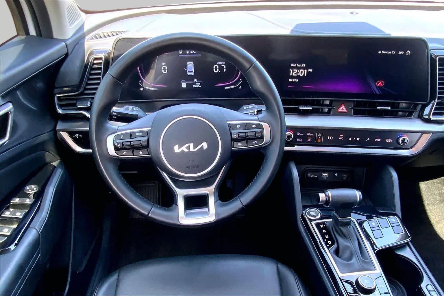 Used 2025 Kia Sportage EX FWD image 6