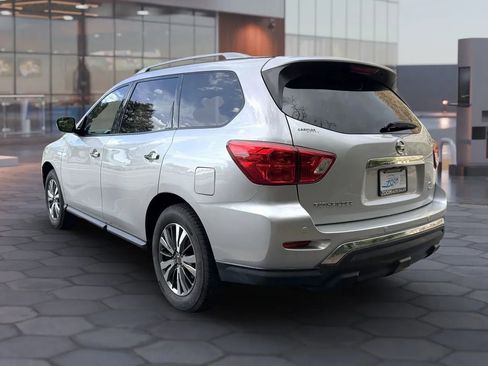 Used 2019 Nissan Pathfinder SV AWD/4WD image 5