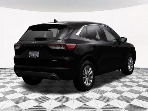 Used 2020 Ford Escape SE image 10