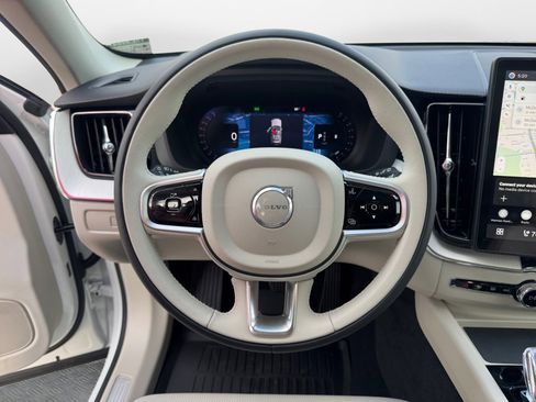 New 2026 Volvo XC60 B5 Ultra w/ Protection Package Premier AWD/4WD image 10