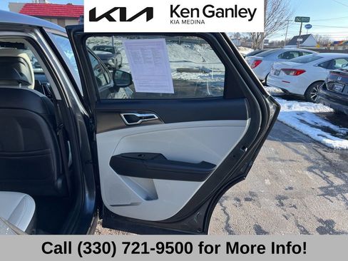 Certified 2025 Kia Sportage EX image 54