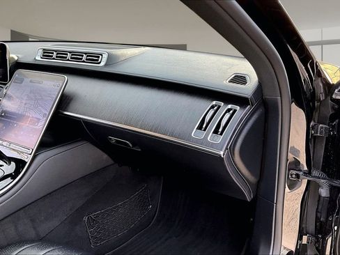 Certified 2022 Mercedes-Benz S 500 4MATIC image 17