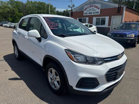 Used 2018 Chevrolet Trax LS AWD/4WD image 3