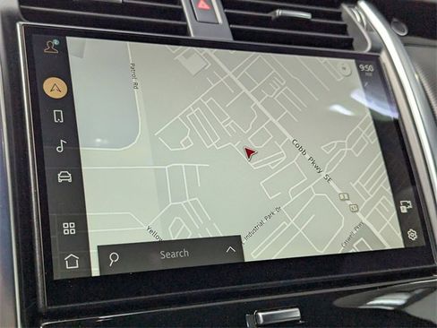 Used 2023 Land Rover Discovery S R-Dynamic image 17