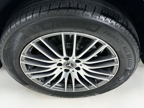 Used 2025 Mercedes-Benz GLC 300 image 31