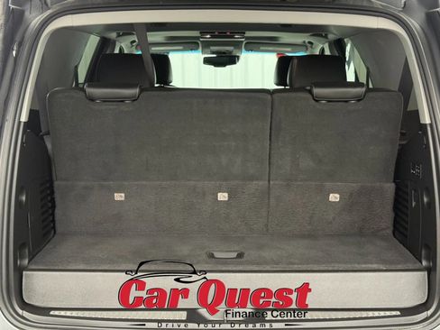 Used 2018 GMC Yukon SLT w/ Premium Edition AWD/4WD image 16