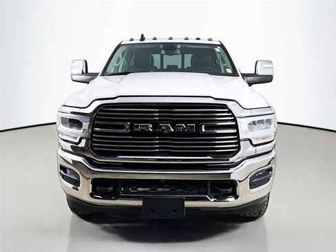Used 2023 RAM 2500 Laramie AWD/4WD image 4