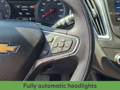 Used 2020 Chevrolet Malibu LT FWD image 19