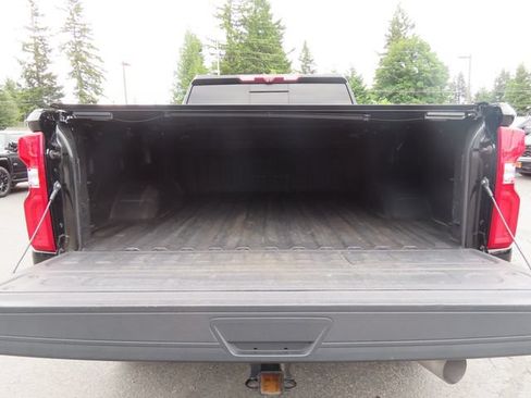 Used 2020 Chevrolet Silverado 2500 High Country w/ Technology Package AWD/4WD image 8