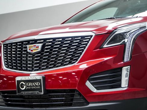 Used 2024 Cadillac XT5 Premium Luxury AWD/4WD image 2