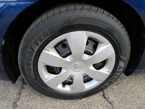 Used 2009 Toyota Camry image 12