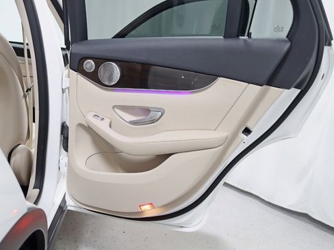 Used 2020 Mercedes-Benz GLC 300 GLC 300 w/ Parking Assistance Package image 40