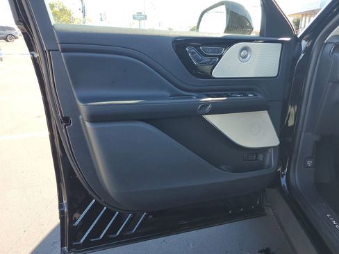 New 2025 Lincoln Aviator Reserve image 6