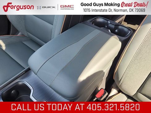 New 2026 GMC Acadia AT4 w/ Luxury Package AWD/4WD image 34