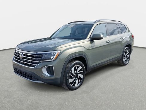 New 2026 Volkswagen Atlas SE FWD image 1