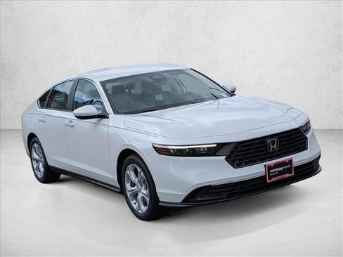 New 2026 Honda Accord LX image 6