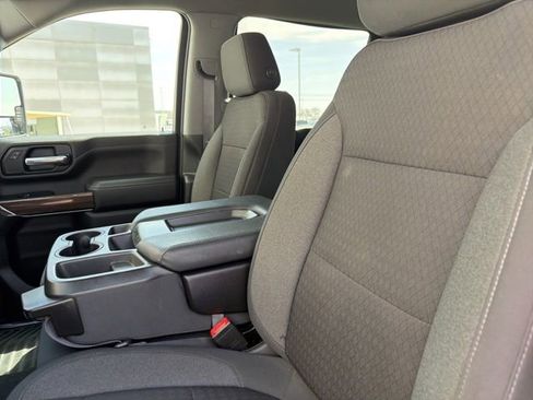 Used 2022 Chevrolet Silverado 2500 LT w/ Convenience Package image 18