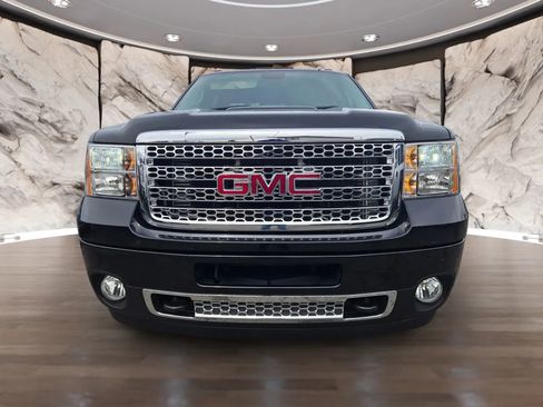 Used 2012 GMC Sierra 3500 Denali image 2