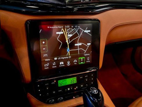 Used 2018 Maserati GranTurismo Convertible image 36