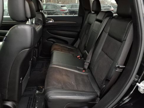 Used 2022 Jeep Grand Cherokee Laredo X image 8