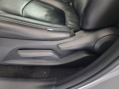 Used 2021 Toyota RAV4 LE image 16