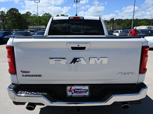 Used 2025 RAM 1500 Laramie AWD/4WD image 26