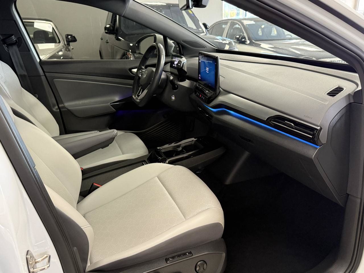 Used 2021 Volkswagen ID.4 Pro S RWD image 24