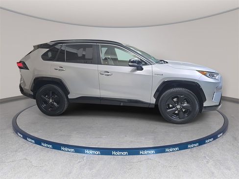 Used 2020 Toyota RAV4 XSE image 5