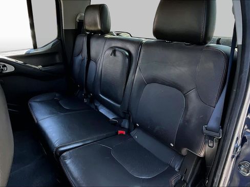 Used 2011 Nissan Frontier PRO-4X w/ Pro-4x Luxury Pkg RWD image 20