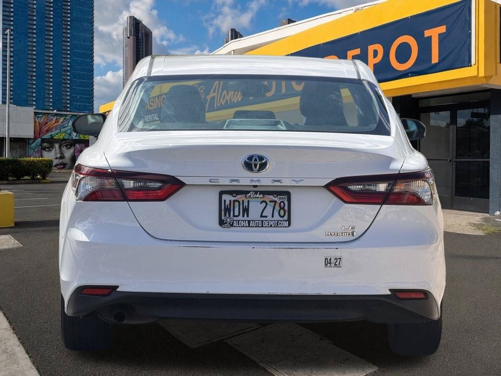 Used 2021 Toyota Camry LE FWD image 4
