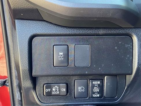 Used 2021 Toyota Tacoma TRD Off-Road image 25