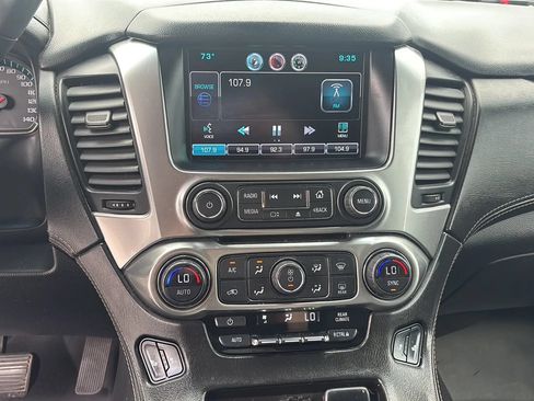 Used 2015 Chevrolet Suburban LT AWD/4WD image 27