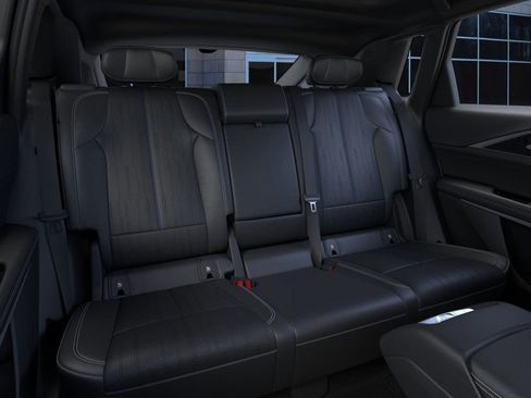 New 2026 Cadillac Lyriq V image 17