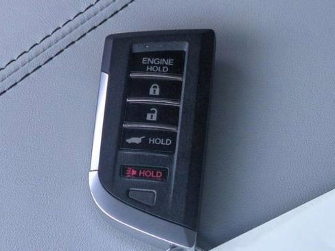 Certified 2026 Acura MDX w/ Technology Package image 9