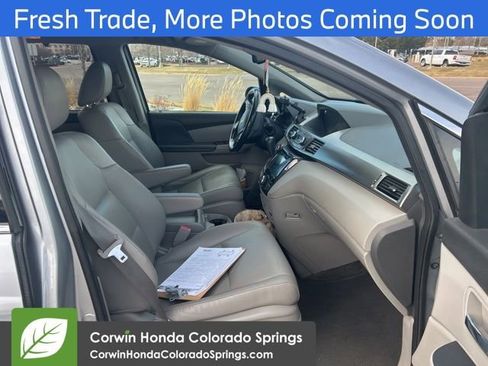 Used 2016 Honda Odyssey Touring Elite image 6