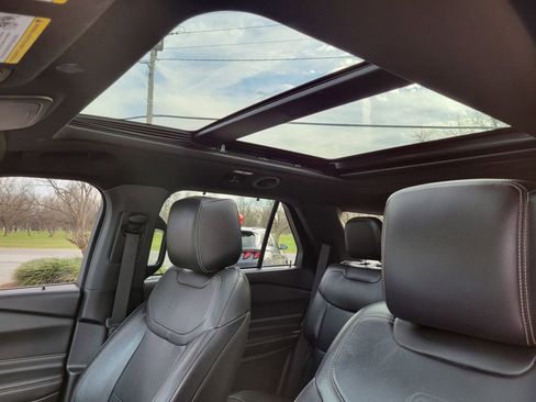 Used 2022 Ford Explorer ST w/ Equipment Group 401A image 24