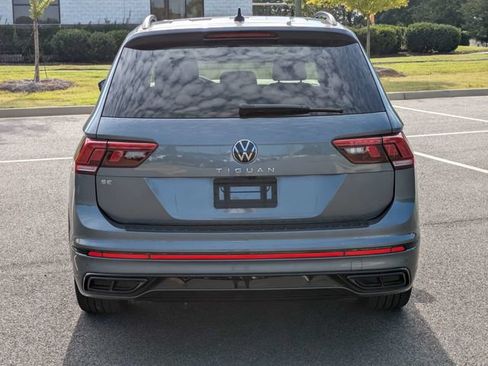 Used 2023 Volkswagen Tiguan SE R-Line FWD image 5