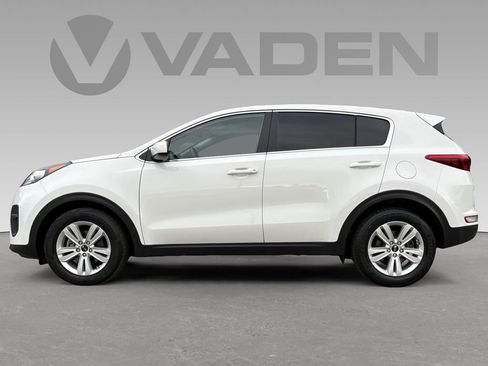 Used 2019 Kia Sportage LX image 8