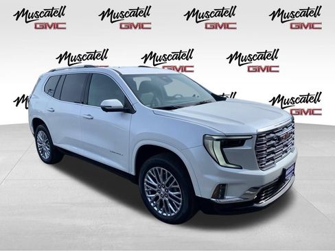Used 2025 GMC Acadia Denali w/ LPO, Floor Liner Package AWD/4WD image 3