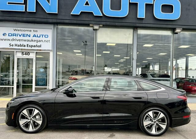 Used 2025 Audi A6 e-tron Prestige AWD/4WD image 33