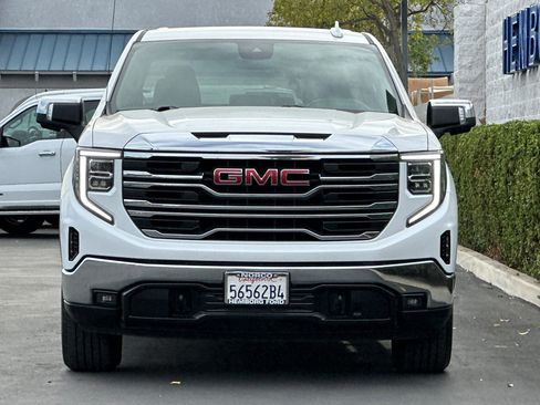 Used 2022 GMC Sierra 1500 SLT w/ SLT Convenience Package image 9