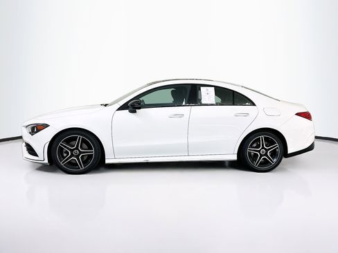 Used 2023 Mercedes-Benz CLA 250 4MATIC image 4