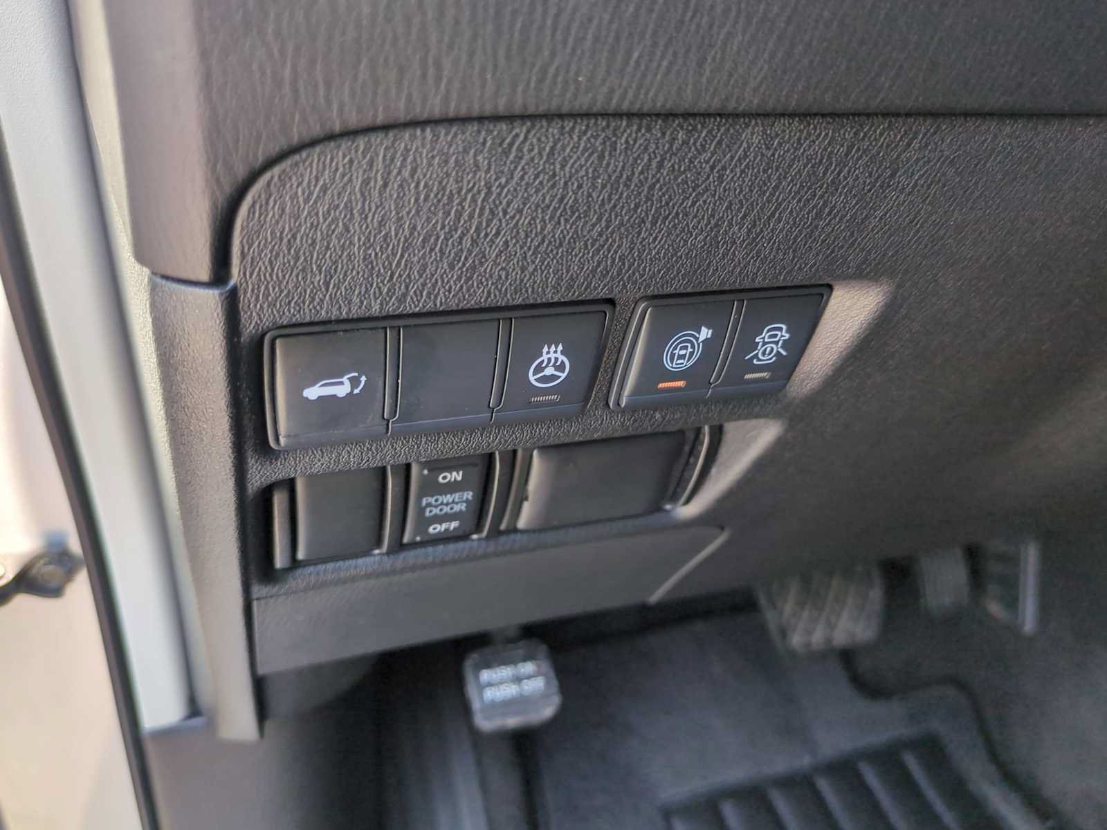 Used 2020 Nissan Armada Platinum w/ Cargo Package RWD image 35