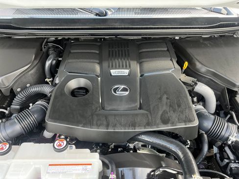 Used 2024 Lexus GX 550 AWD/4WD image 19