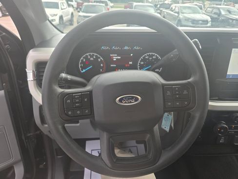 Used 2023 Ford F250 XL w/ STX Appearance Package AWD/4WD image 10