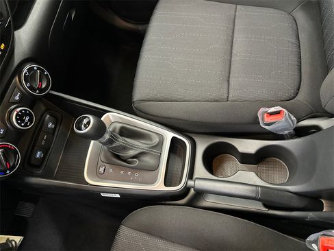 Used 2026 Hyundai Venue SE image 29