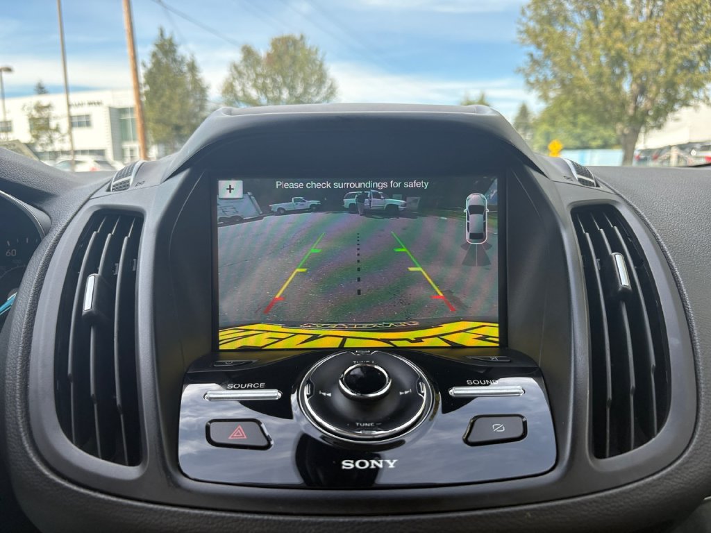 Used 2019 Ford Escape Titanium FWD image 16