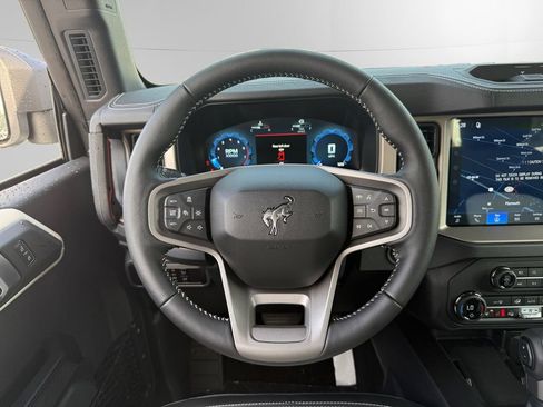 New 2026 Ford Bronco Outer Banks w/ Sasquatch Package AWD/4WD image 10