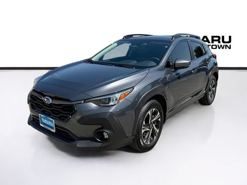 Used 2024 Subaru Crosstrek 2.0i Premium AWD/4WD image 3
