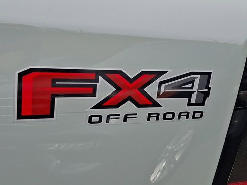 Certified 2024 Ford Ranger Lariat w/ FX4 Off-Road Package image 30